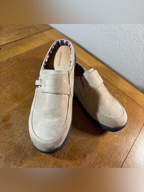 Comfortview Women's The Joy Slip On Mule Size 10 1/2 WW Beige